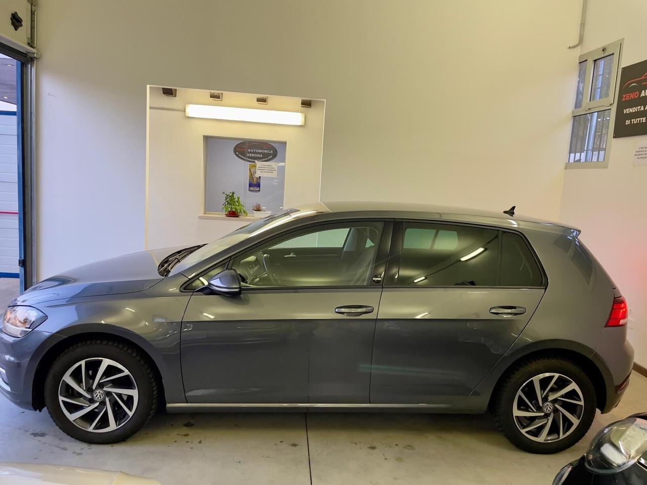 Volkswagen Golf 1.0 SOUND 110 CV