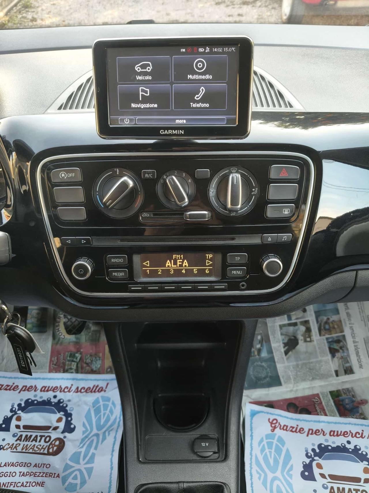 VOLKSWAGEN UP 1000 A METANO 5P FULL OPTIONAL