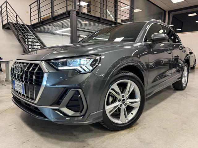 AUDI Q3 35 TDI S tronic S line Interiors