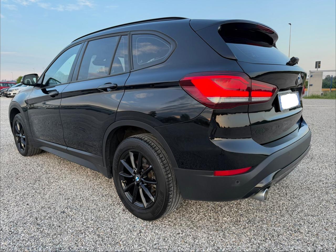Bmw X1 sDrive16d Business Advantage Black Edition 2021