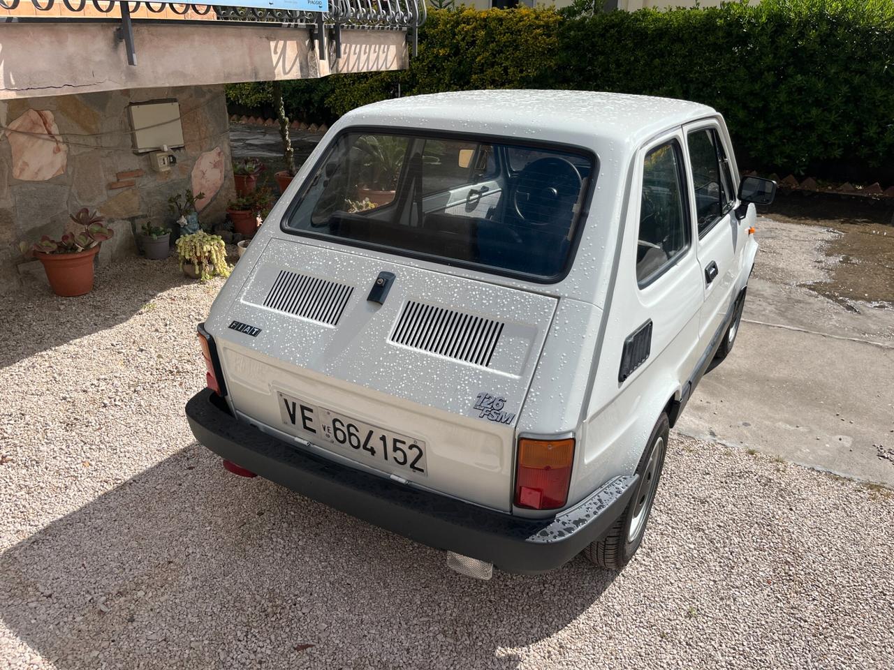 FIAT 126 versione FSM 1987 appena restaurata