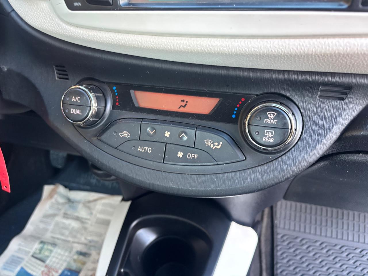 Toyota Yaris 1.0 5 porte Lounge