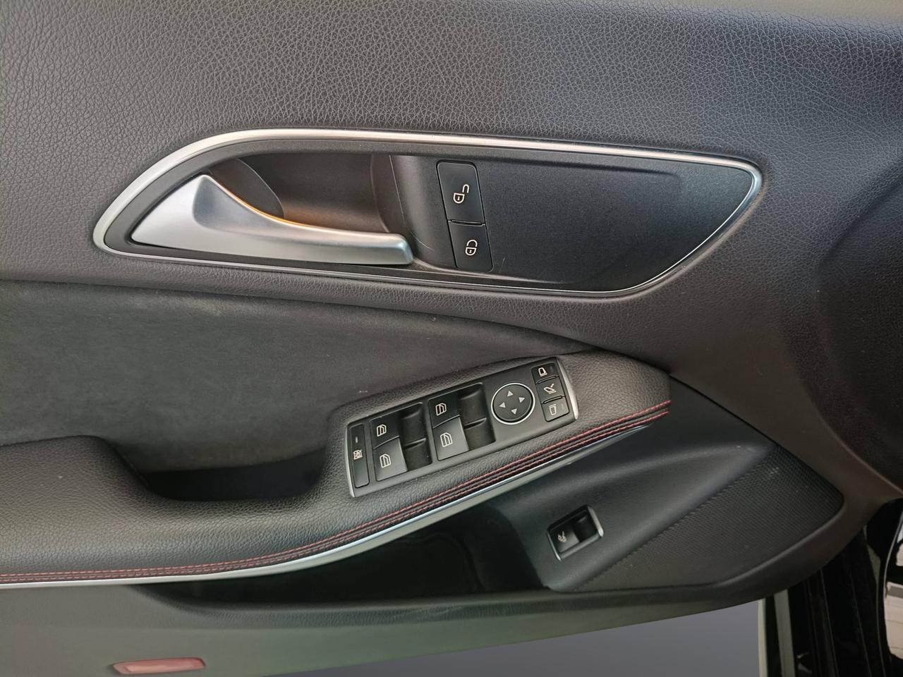 Mercedes-Benz CLA - C117 - CLA 200 d Premium auto FL