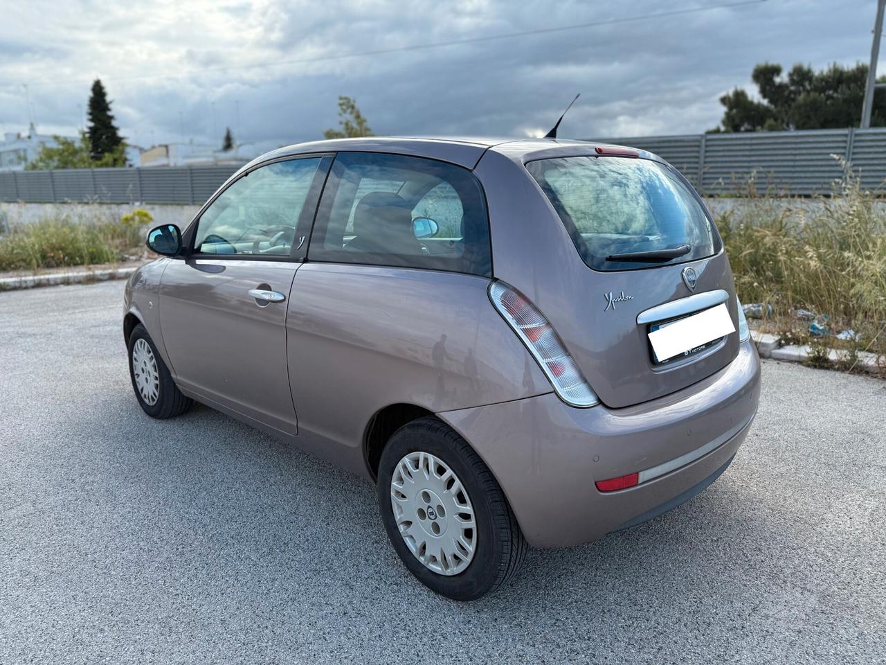 Lancia Ypsilon 1.3 MJT 90 CV MomoDesign