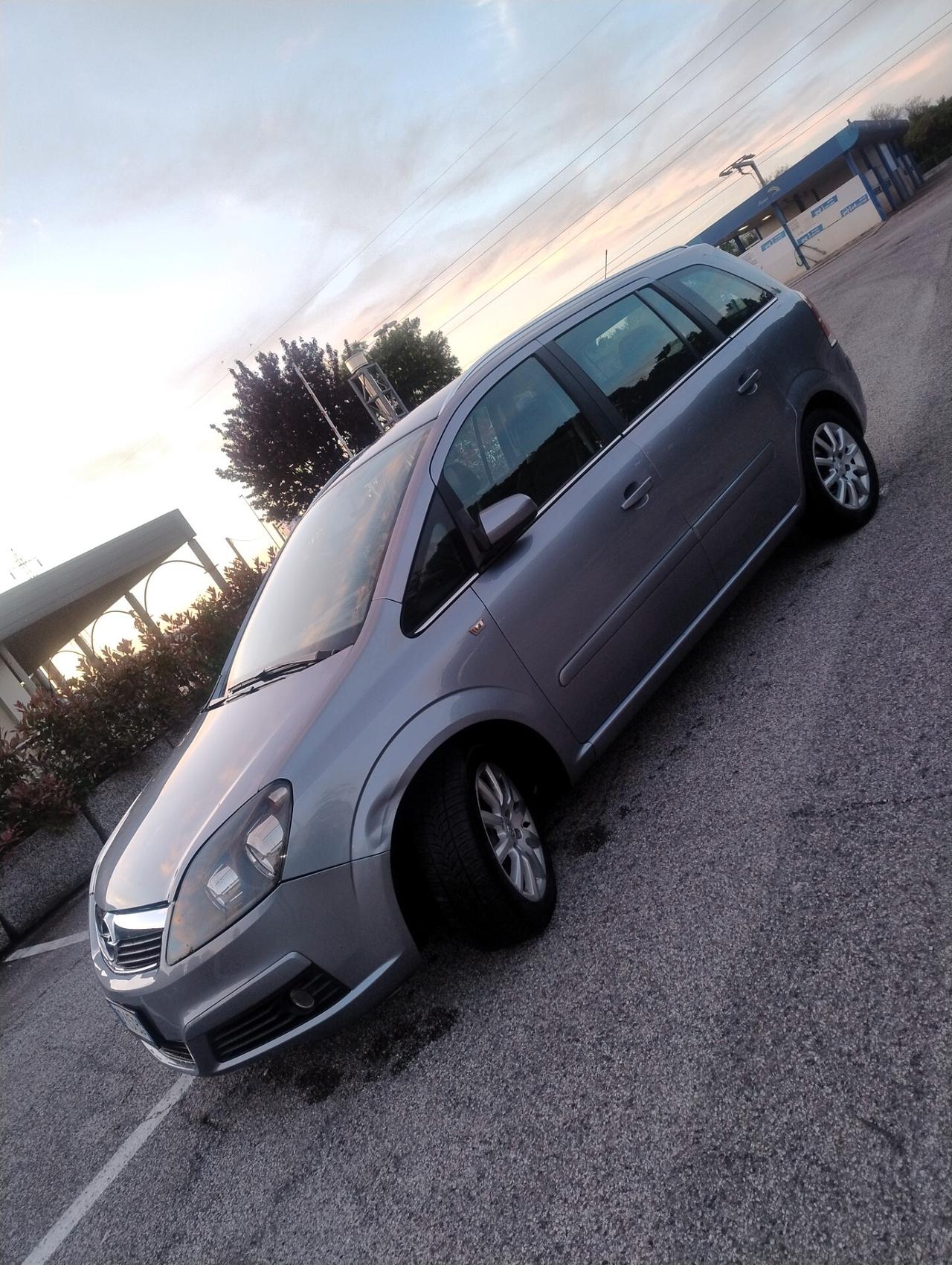 Opel Zafira 1.9 CDTI 120CV Enjoy