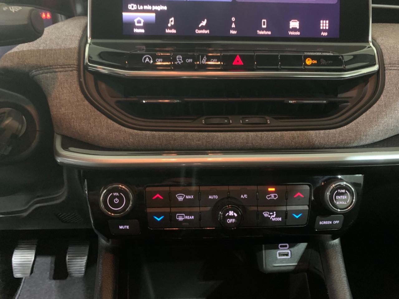 Jeep Compass LONGITUDE