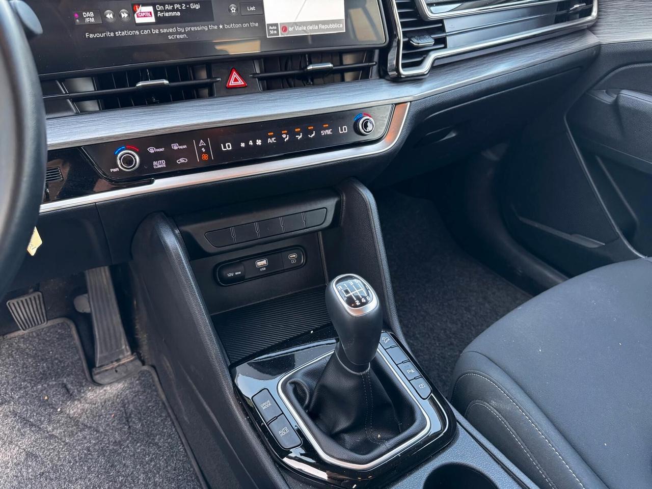 KIA SPORTAGE 1.6 GPL BUSINESS 2024 SENSORI E RETROCAMERA