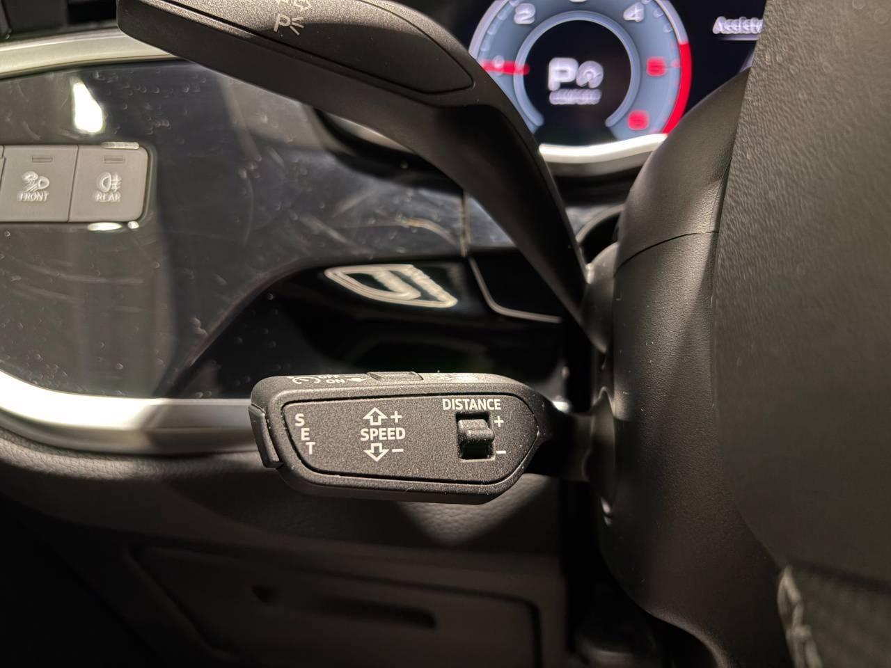 AUDI Q3 SPORTBACK 35 TDI S-TRONIC S-LINE