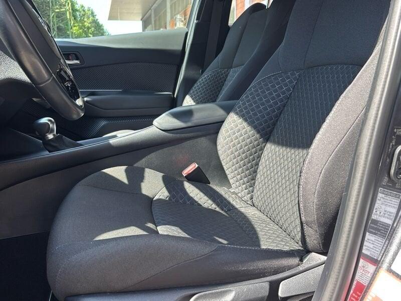 Toyota C-HR 1.8H (122CV) E-CVT Active