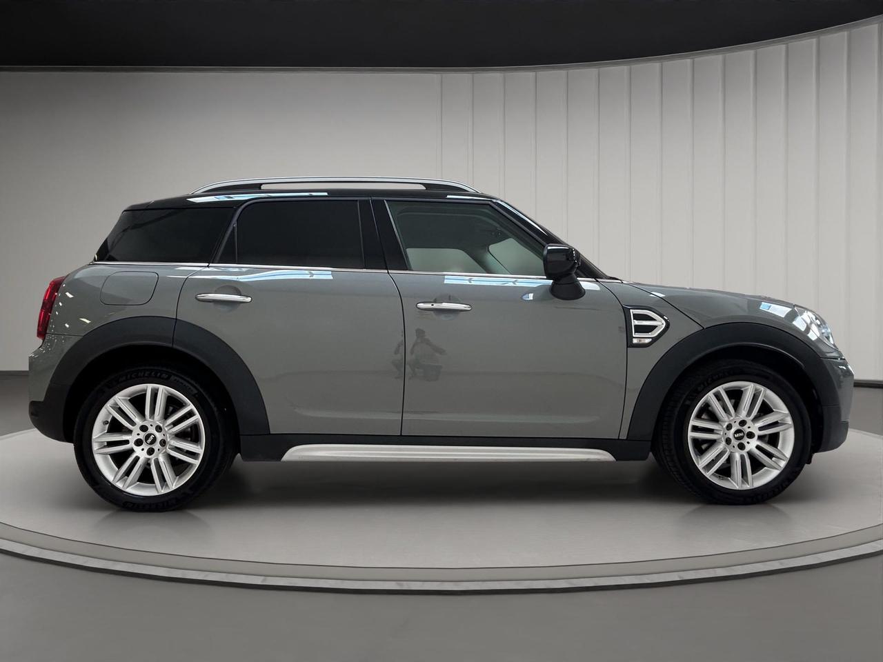 Mini Mini Countryman 1.5 Cooper Essential auto