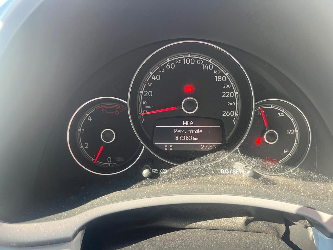 Volkswagen Maggiolino 2.0 TDI DSG Design BlueMotion Technology