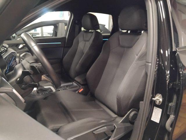 AUDI Q3 35 TDI S tr.Identity Black 20" FULL