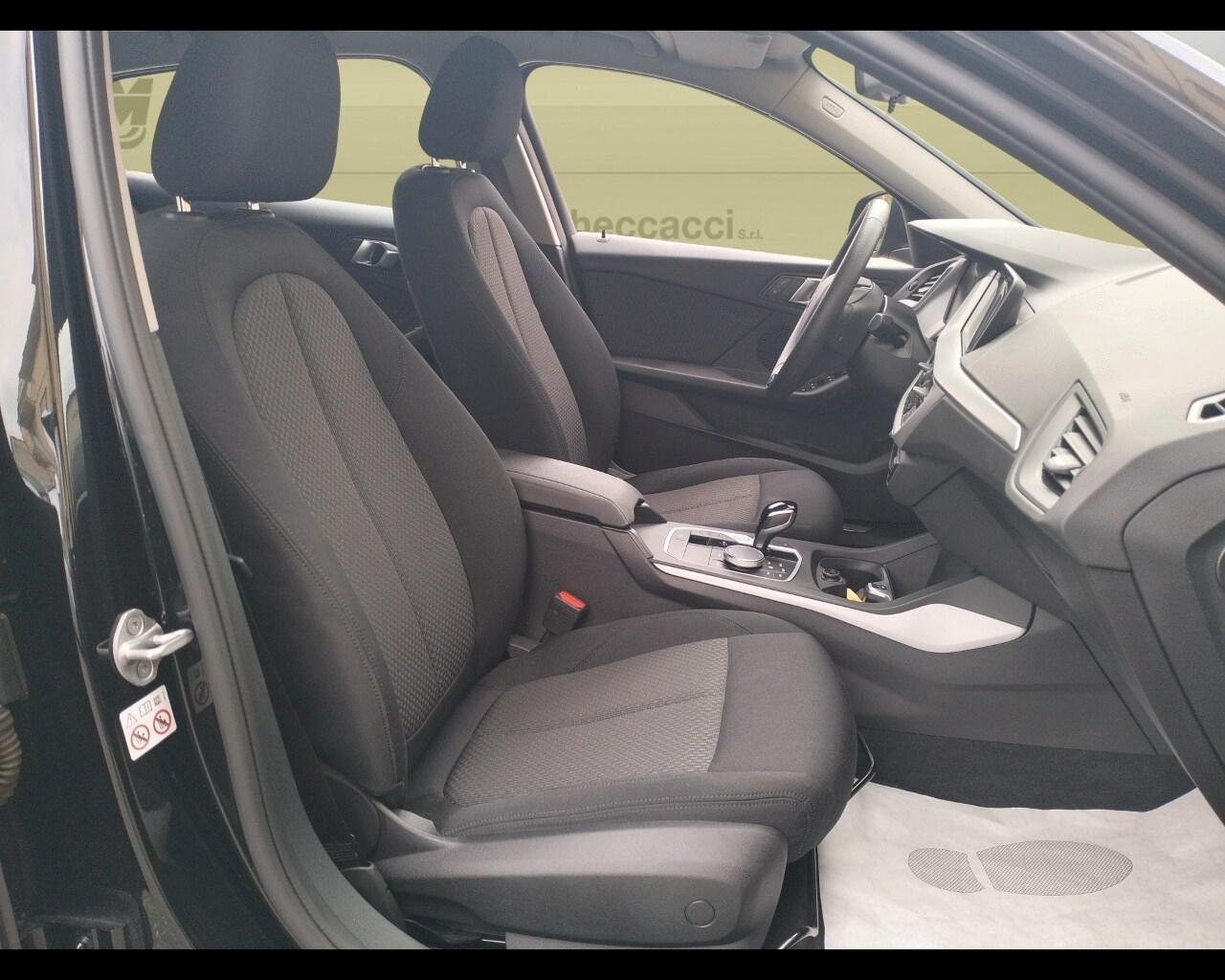 BMW Serie 1 (F40) 120d xDrive 5p. Advantage