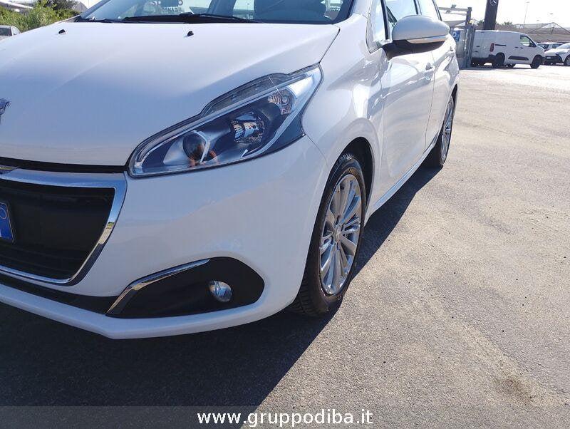 Peugeot 208 I 2015 Benzina 5p 1.2 puretech Access gpl 82cv
