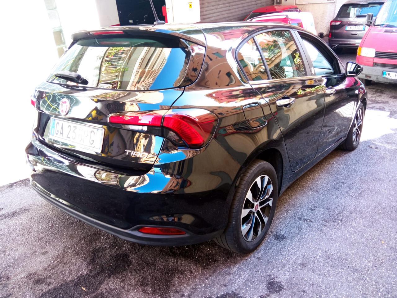 Fiat Tipo 1.4 5 porte Lounge 95CV