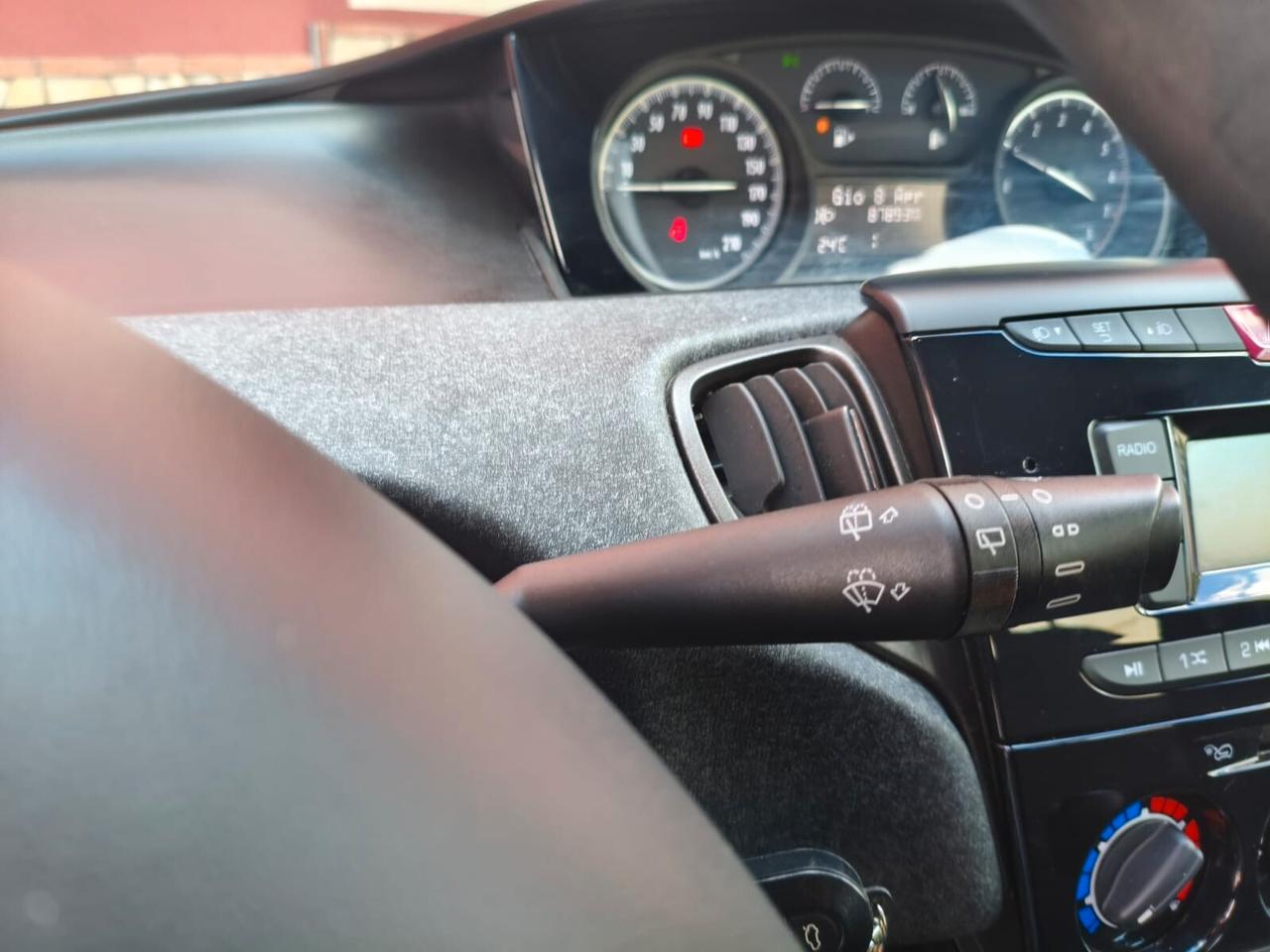 Lancia Ypsilon 1.0 FireFly 5 porte S&S Hybrid UnYca