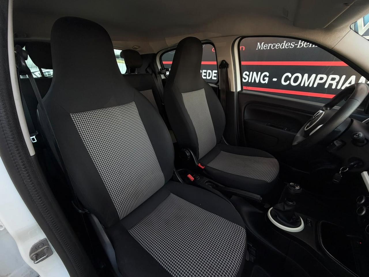 Renault Twingo 2020 1.0 SCe 65 CV Duel FULL LED LEGGI!