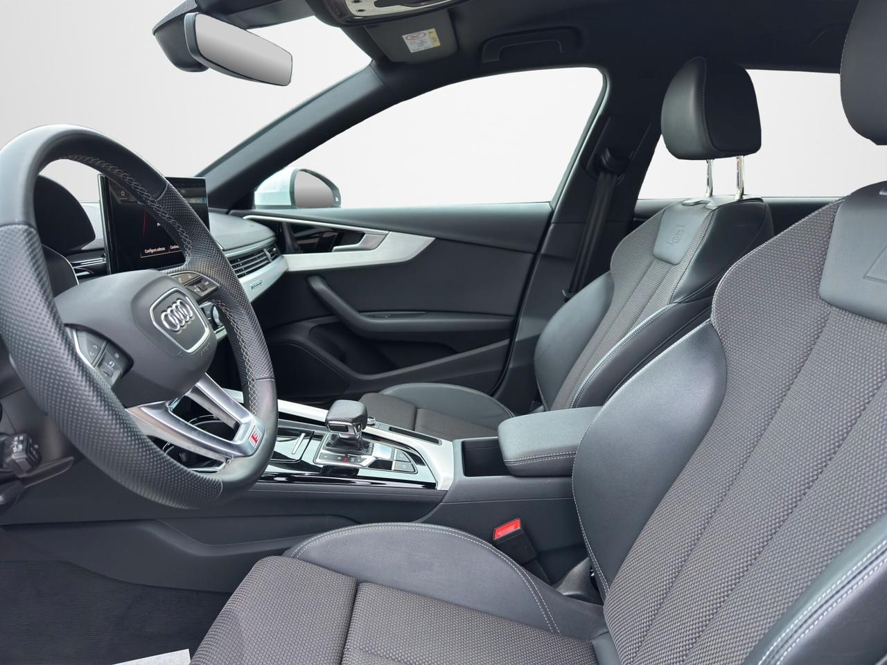 Audi A4 Avant 40 TDI quattro S tronic line edition