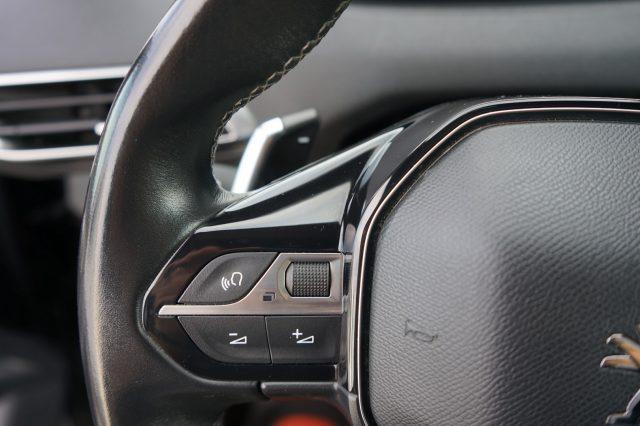PEUGEOT 3008 Hybrid4 300 e-EAT8 GT