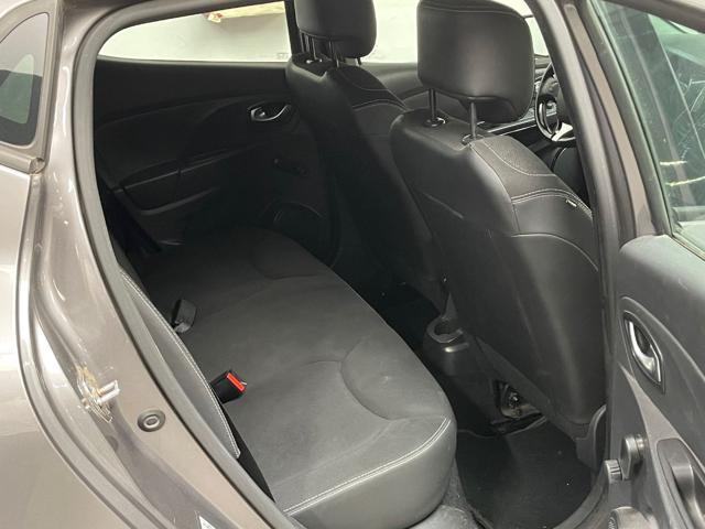 RENAULT Clio 1.2 75CV 5 porte Costume National
