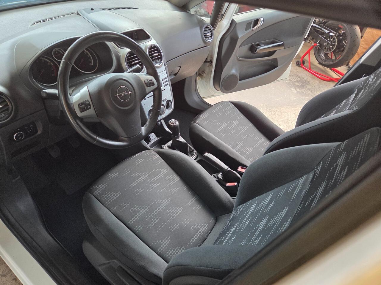 Opel Corsa 1.2 Benzina, 5 Porte, Euro5, Garanzia! 2012