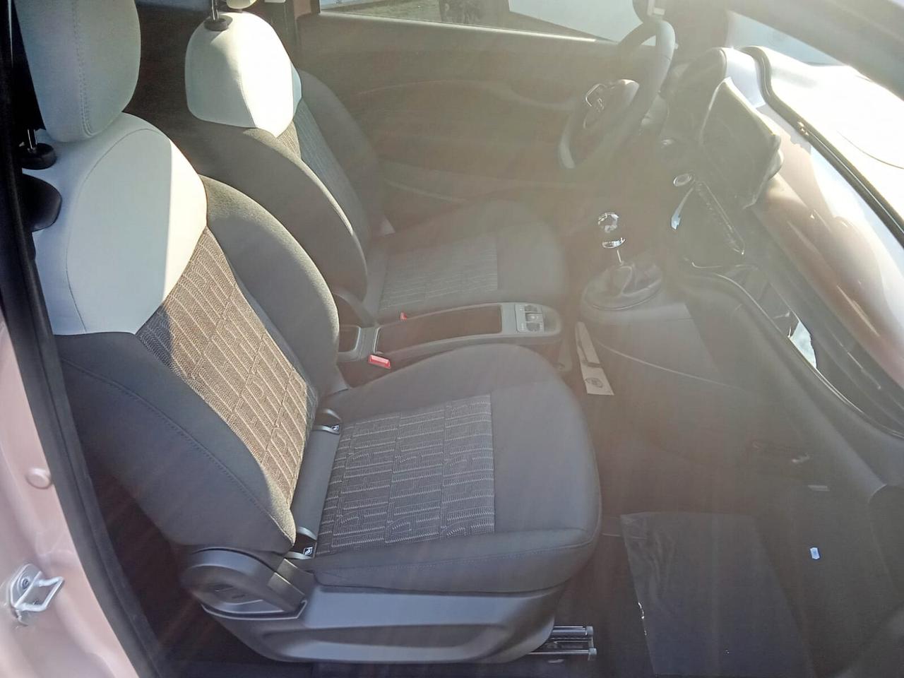 Fiat 500 Berlina Hybrid Icon