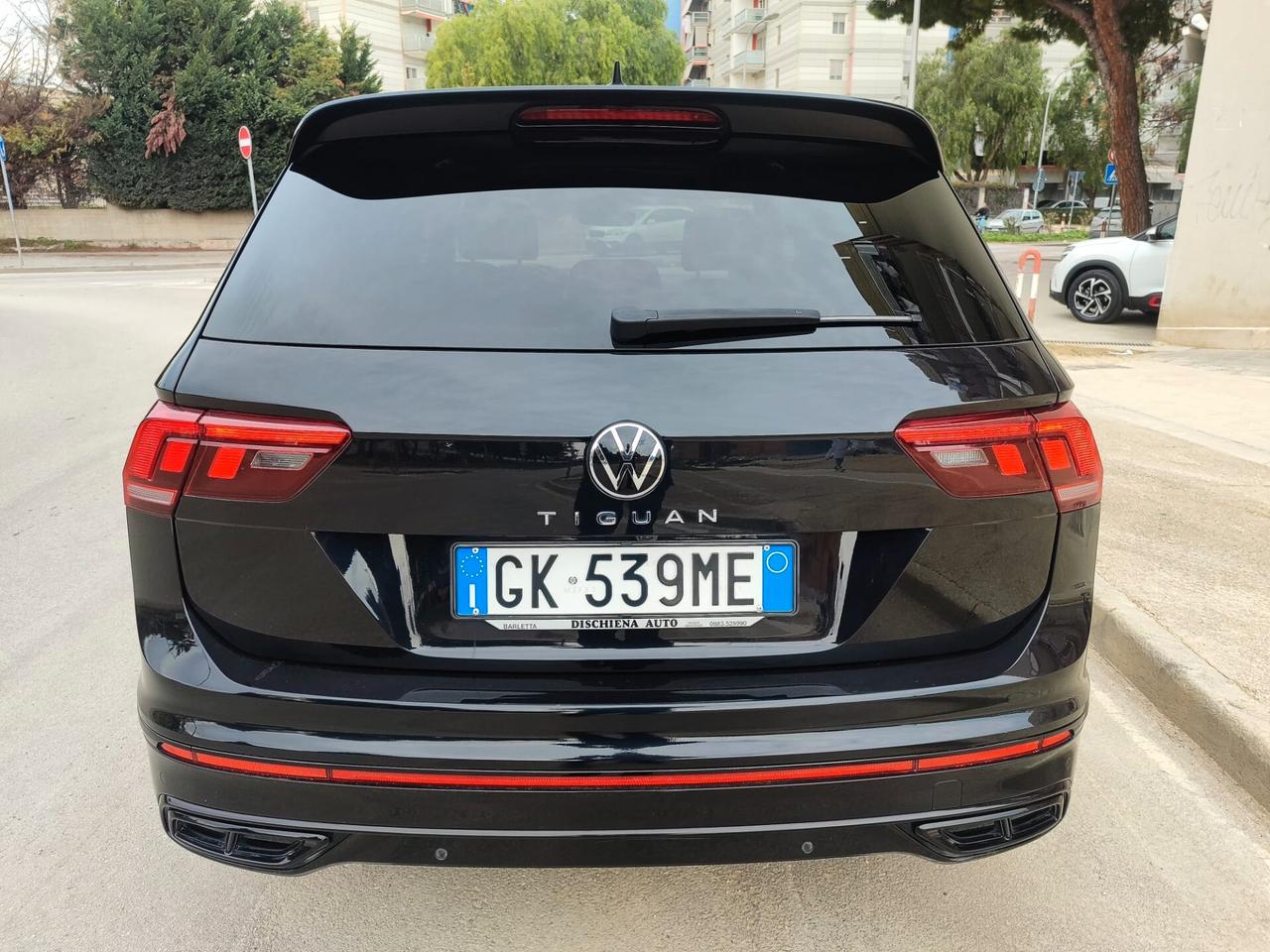 Volkswagen Tiguan 2.0 TDI 150 CV DSG R-Line TETTO APRIBILE