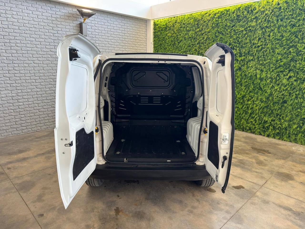 Fiat Fiorino 1.3 MJT 95CV Cargo SX