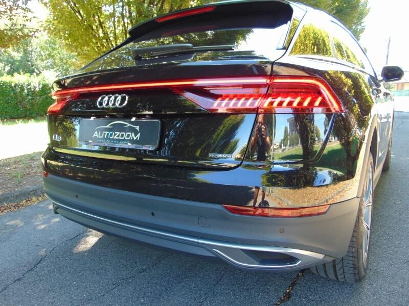 AUDI Q8 Q8 45 TDI quattro tiptronic