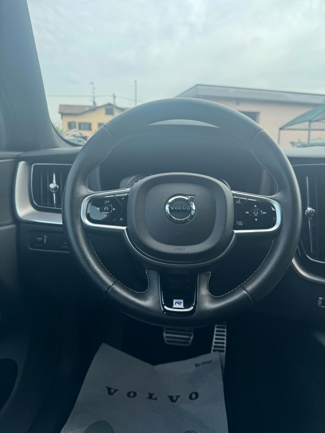 Volvo XC 60 XC60 D4 AWD Geartronic R-design