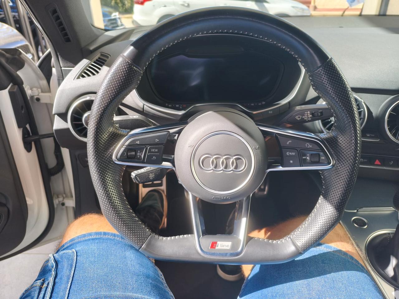 Audi TT Coupé 2.0 TDI ultra Nuvolari Lim. Ed. 2015