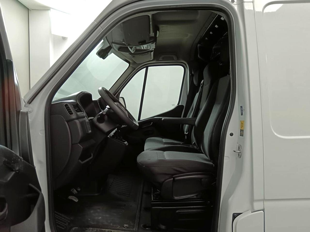 RENAULT MASTER 2.3