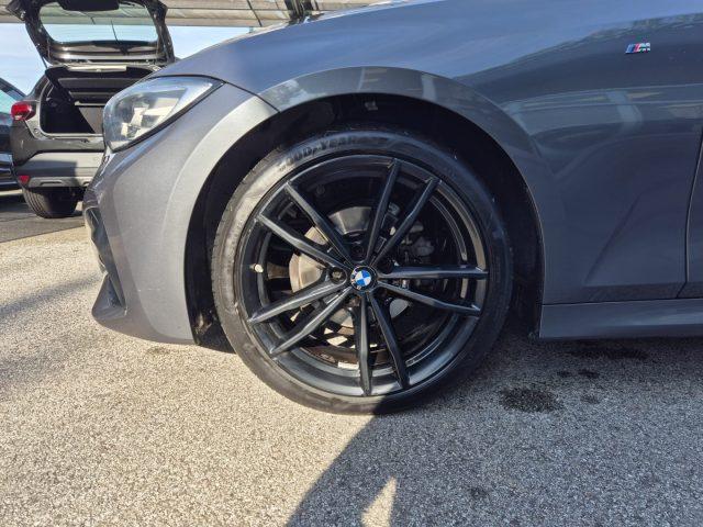 BMW 318 d 48V Auto Msport #BLACK PACK