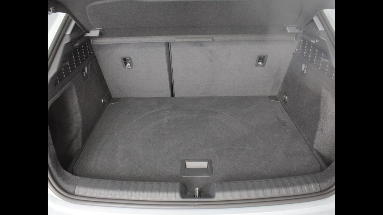 AUDI A3 IV 2024 allstreet - A3 allstreet 35 2.0 tdi Business s-tronic