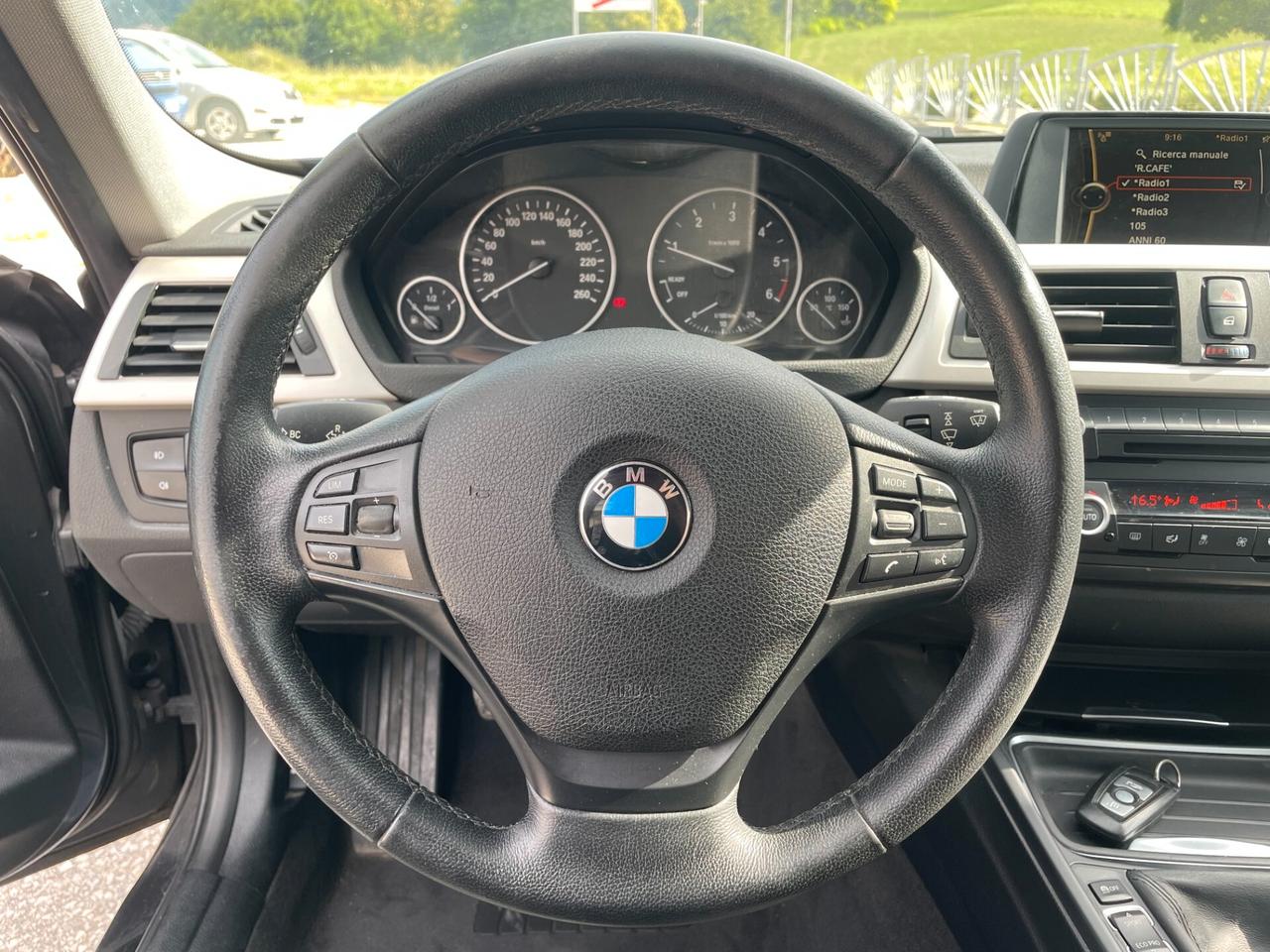 Bmw 318 xDrive Touring