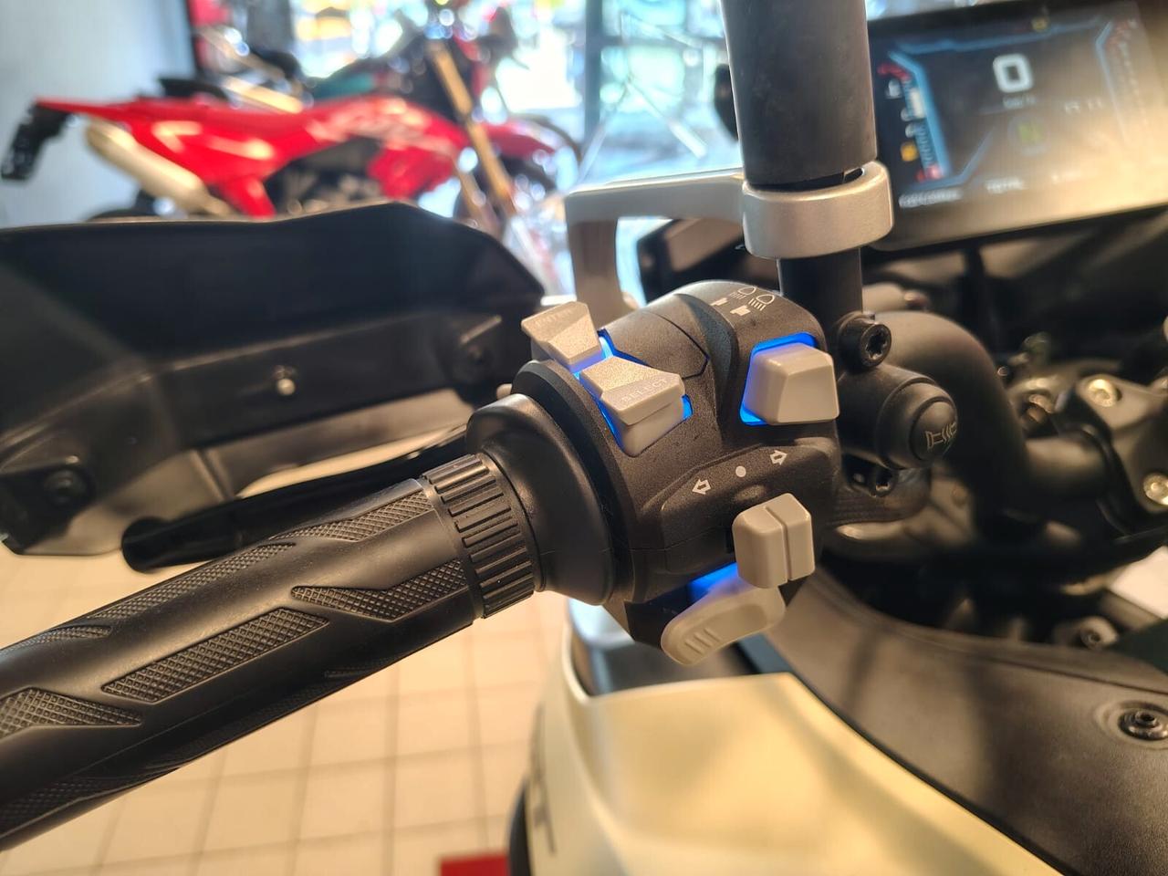 Qj Motor SRT 800 SX