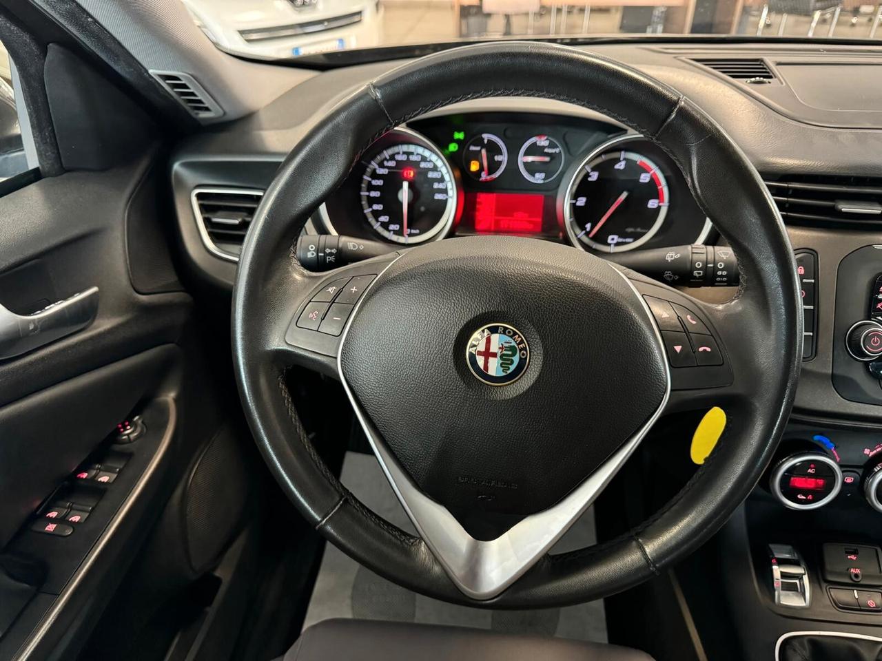 Alfa Romeo Giulietta 1.6 JTDM-2 105CV PROGRESSION 2015