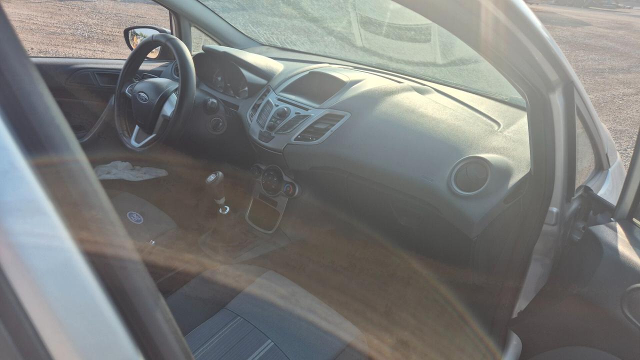 Ford Fiesta Ikon 1.4 5 porte Bz.- GPL