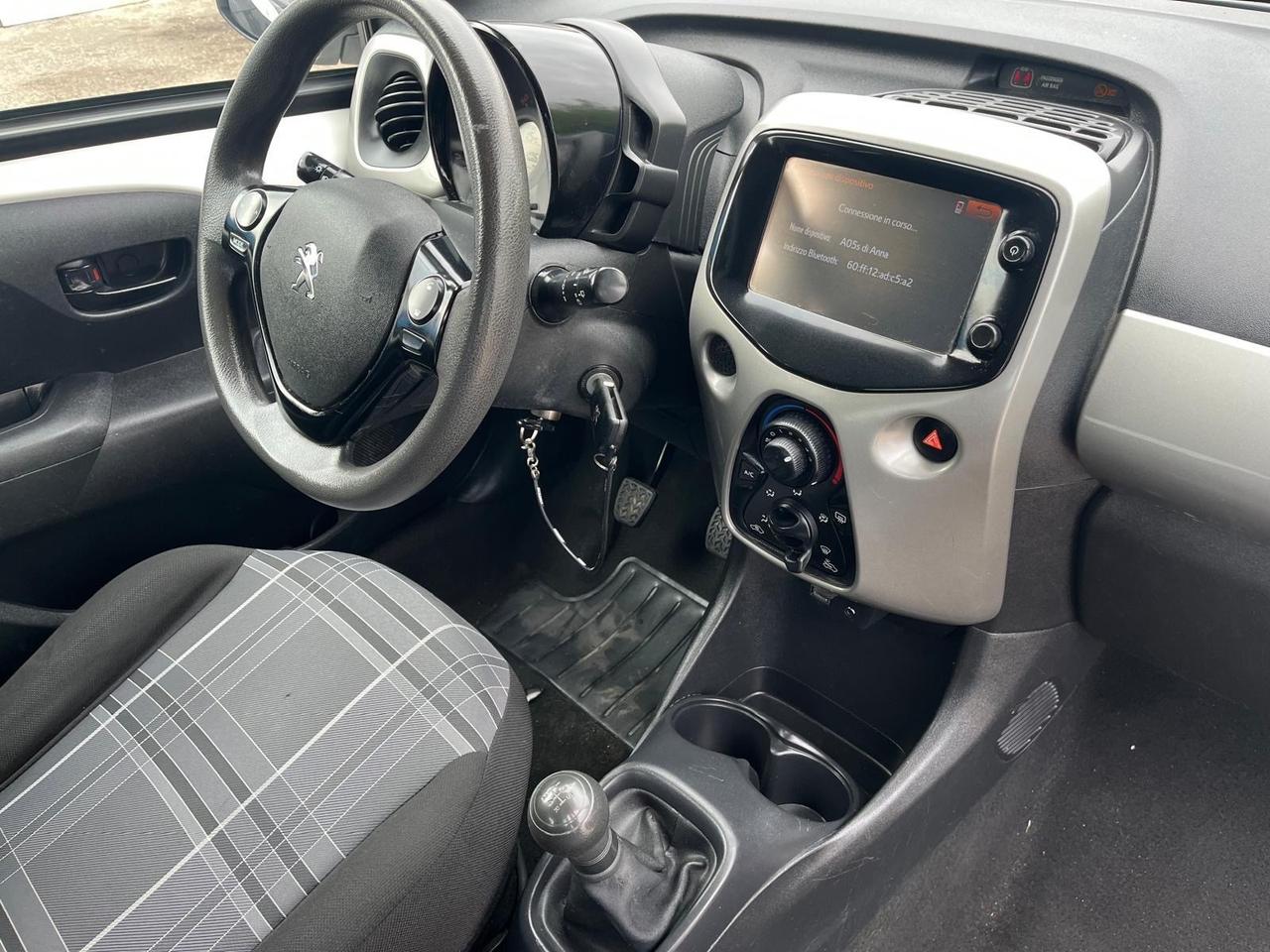 Peugeot 108-5P-1.0 gpl - Full -2016