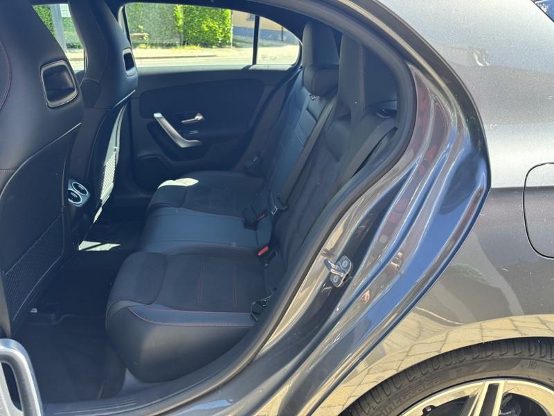 Mercedes A 180 AMG Line Premium DCT LED-NAVI-18"