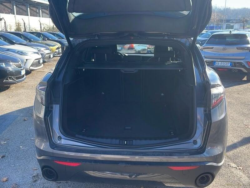Alfa Romeo Stelvio 2023 2.2 t Veloce rwd 160cv auto