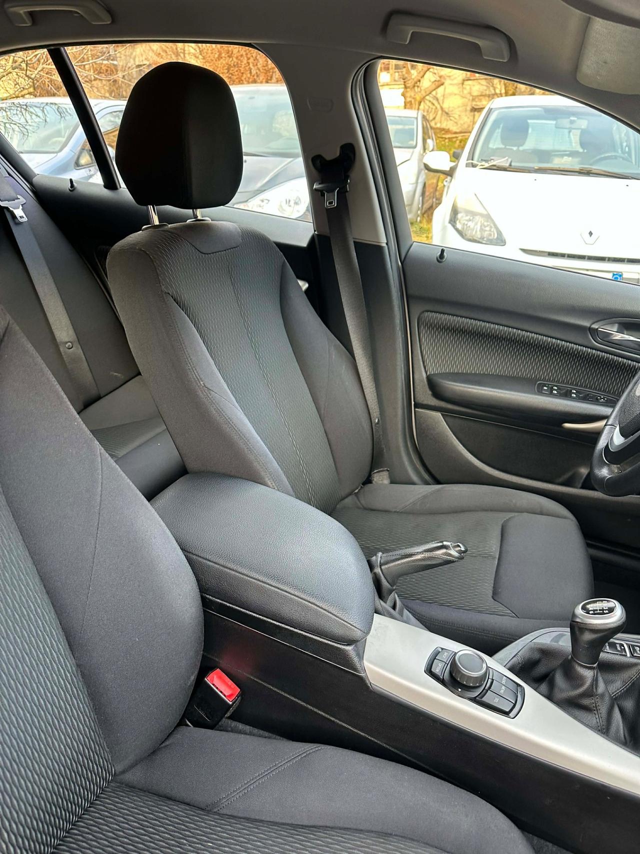 Bmw 116d 5P URBAN KMCERT AUTOMAT KMCERT GARANZKA