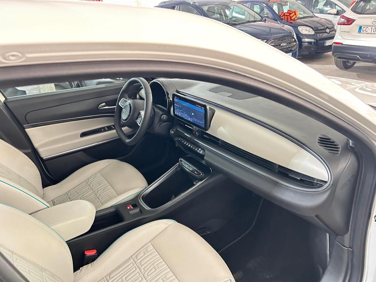 Fiat 600 Hybrid 100 CV DCT MHEV La Prima