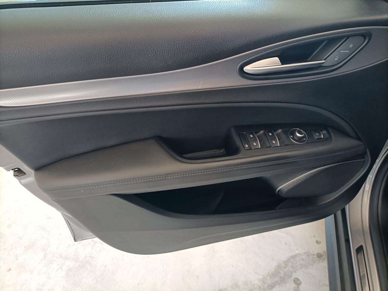 Alfa Romeo Stelvio 2.2 Turbodiesel 210 CV AT8 Q4 Executive - 03/2019