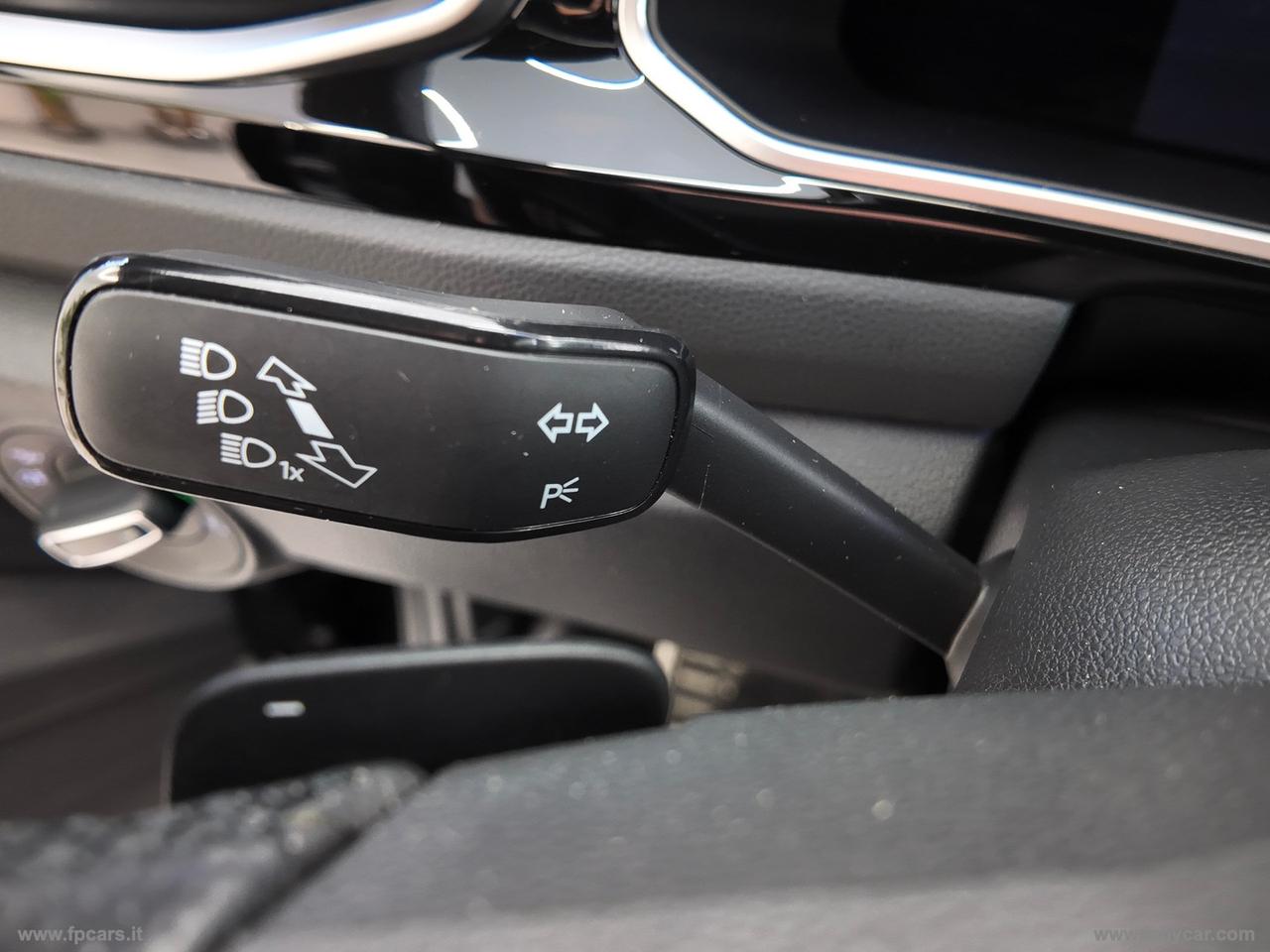 VOLKSWAGEN T-Roc 2.0 TDI SCR 150 CV DSG R-Line Plus