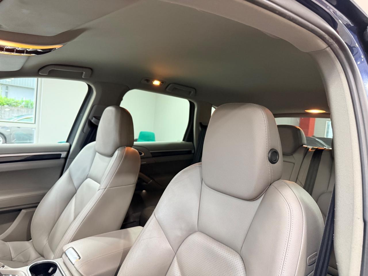 Porsche Cayenne 3.0 V6 245CV TUTTI I TAGLIANDI
