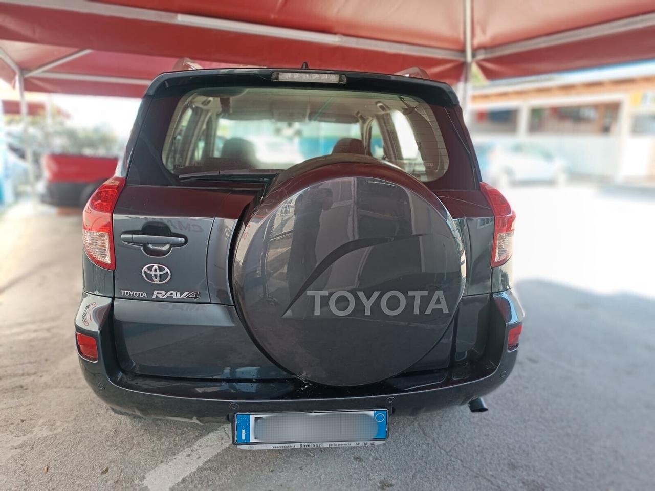 TOYOTA RAV 4 2.2 D-4D 136 4X4