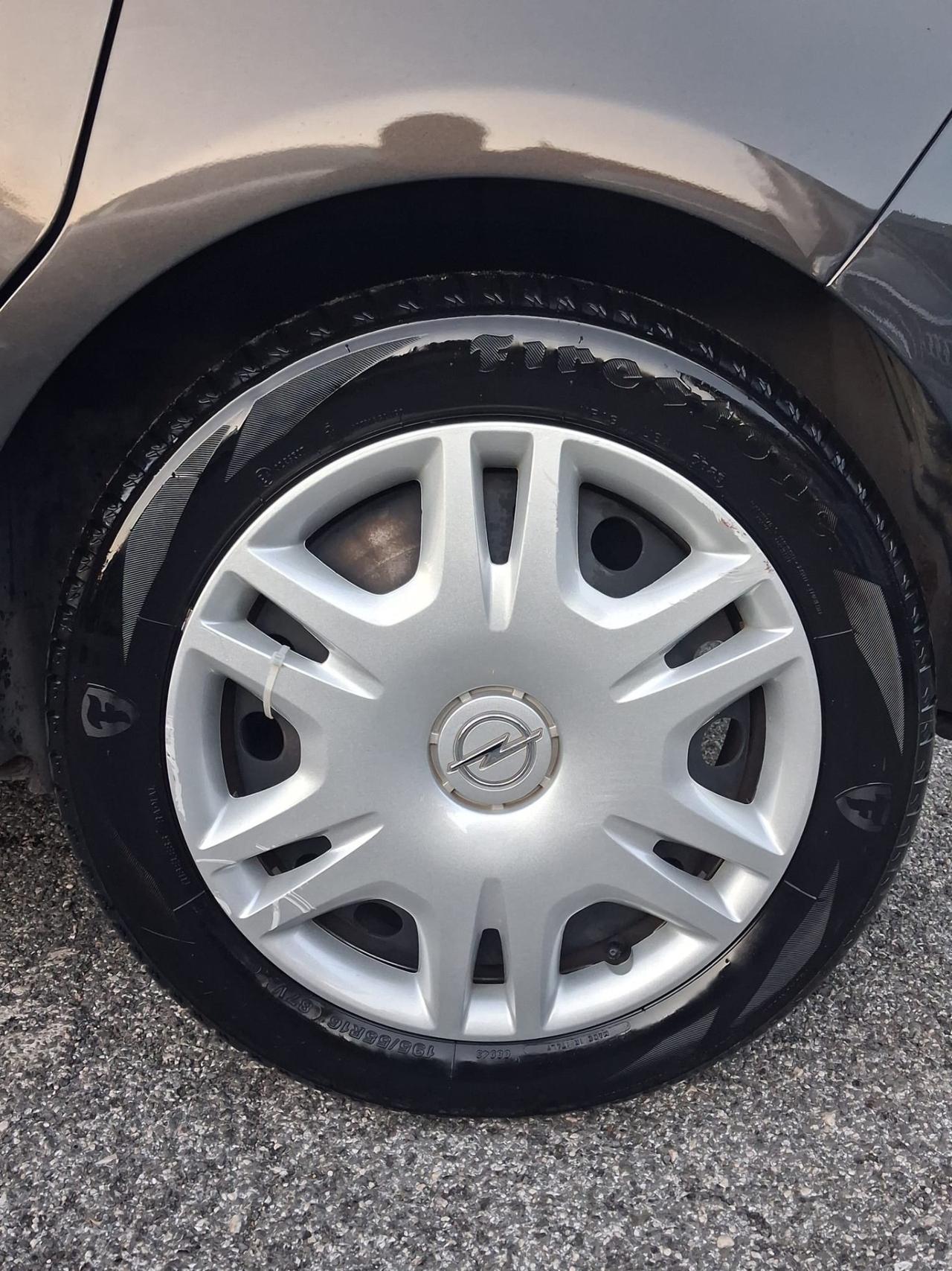 Corsa 1.4 90CV GPL-(( 50 mila km - unipro )) -