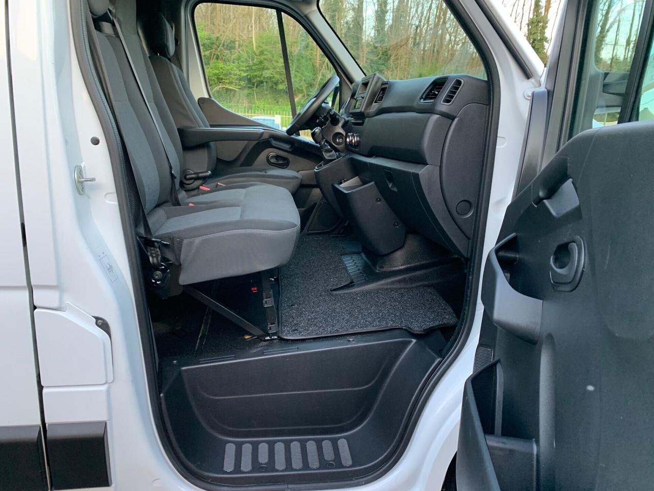 RENAULT MASTER 2.3 DCI H2L2