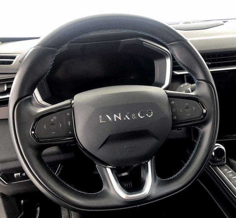 Lynk & Co 01 PHEV